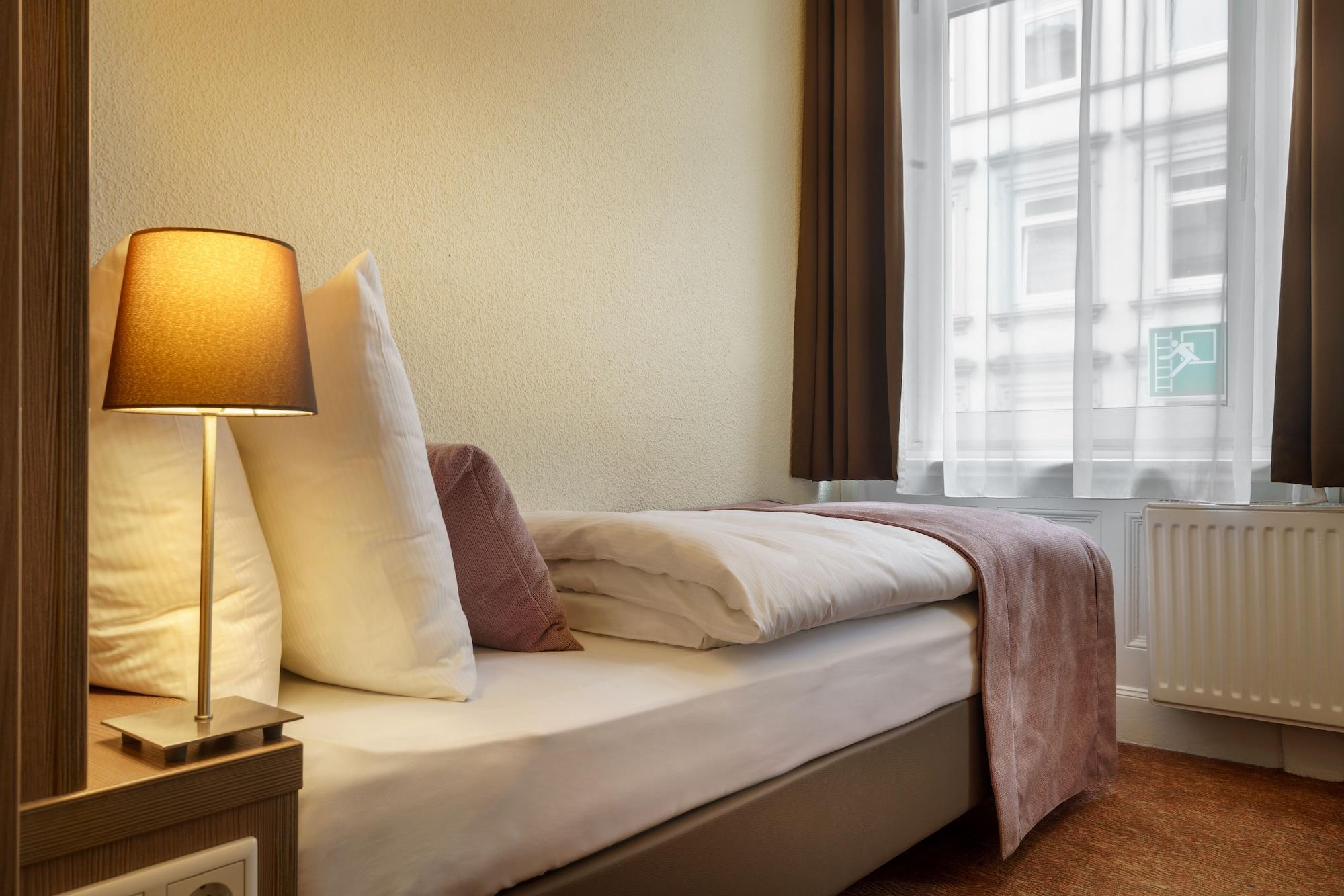 Hotel Alster هامبورغ المظهر الخارجي الصورة